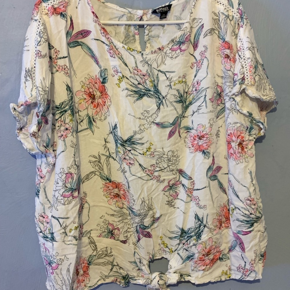 2XL Plus Size Buffalo: David Britton White Floral​​​​